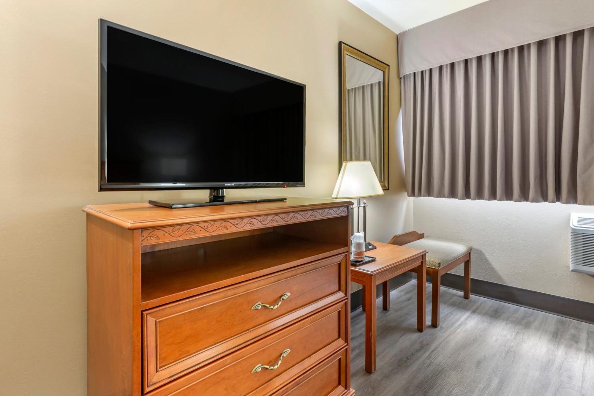 Econo Lodge & Suites Southern Pines Luaran gambar