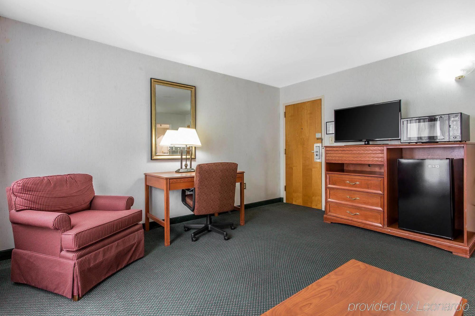 Econo Lodge & Suites Southern Pines Luaran gambar